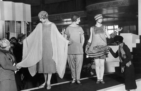 los origenes de los desfiles de moda blog de dsigno