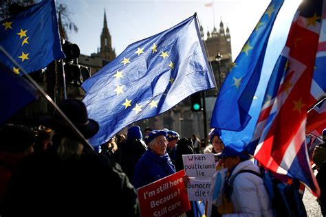 britain hands  brexit documents   eu lawmakers  au revoir gg