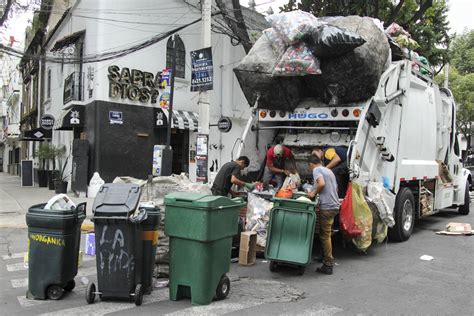 exceso de basura pone  ciudad de mexico al borde del colapso ambiental