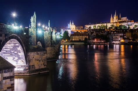 St Charles Bridge Prague Travelstorylb