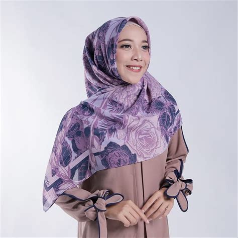 gaya terbaru  warna jilbab zoya