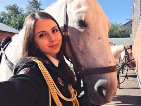 russian mounted police girls barnorama