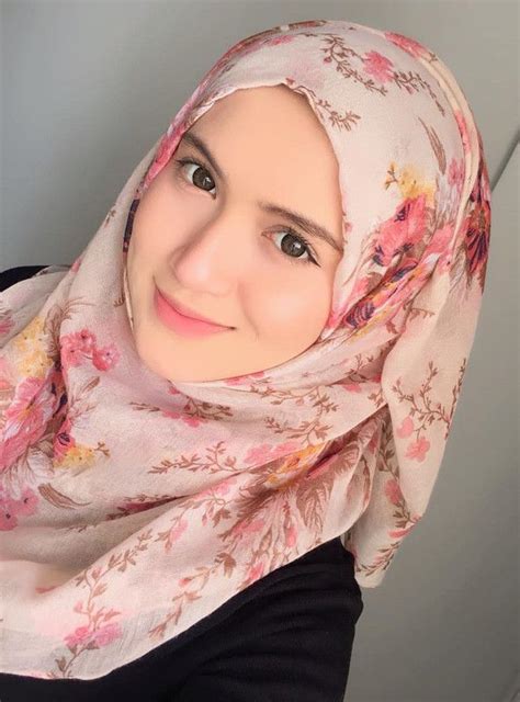 muslimah cantik 12 screenshot di 2019 hijab chic gaya hijab dan jilbab cantik