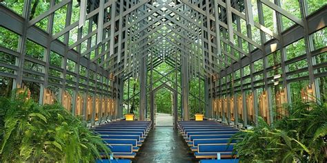 arkansas thorncrown chapel   glass church   woods  close  god