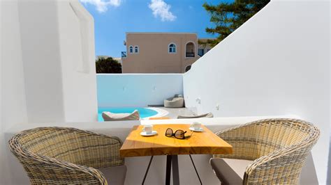 Top 10 Cheap Hotels In Santorini Greece Itsallbee Travel