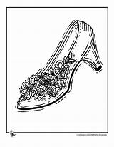 Slipper Cinderella Glass Coloring Clipart Shoe Clip Pages Cliparts Colouring Library Fantasy sketch template