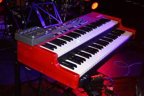 electrophones  electronic organ  pete whittaker flickr