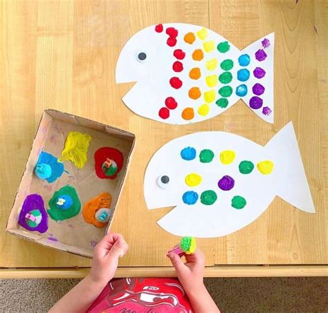 pom pom stamp rainbow fish poms poms  paint   cutest