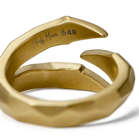 anel garra de dragão em aço dourado jax em stock moody mason