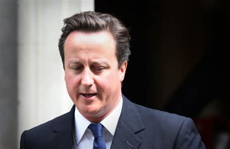 prime minister david cameron leaves  prime ministers questions view photo yahoo news