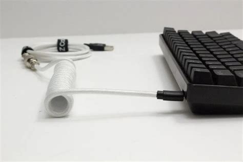 series custom coiled aviator usb  keyboard cable white black tez cables