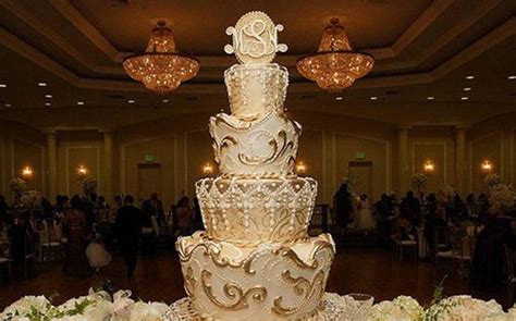Here S What Makes A Cake Worth 75 Million Dollars Luxury Cakes From