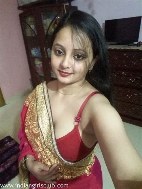 married indian bhabhi exposing juicy big boobs indian