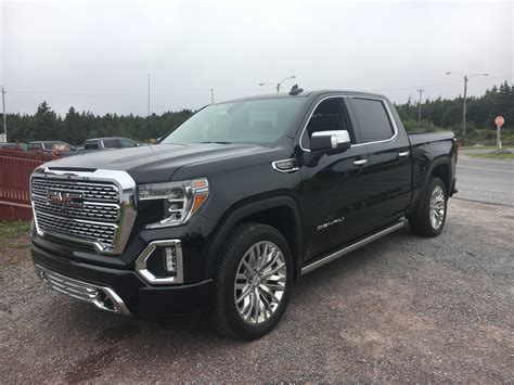 gmc sierra  drive review gms  truck  expensive guise