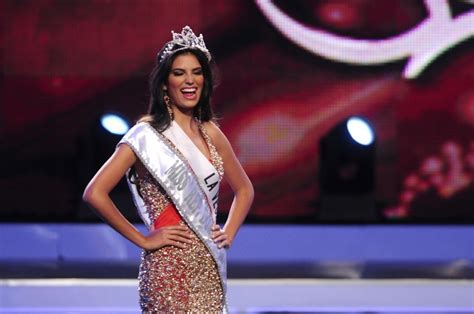 carlina duran crowned miss universe dominican republic 2012 [pictures]