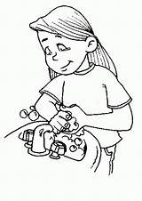 Coloring Sister Washing Hands Pages Wash Hand Colouring Big Drawing Clipart Handwashing Soap Preschoolers Printable Color Sheets Her Kids Getcolorings sketch template