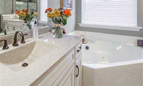 clean  whirlpool bathtub house cleaning  stain removal tips