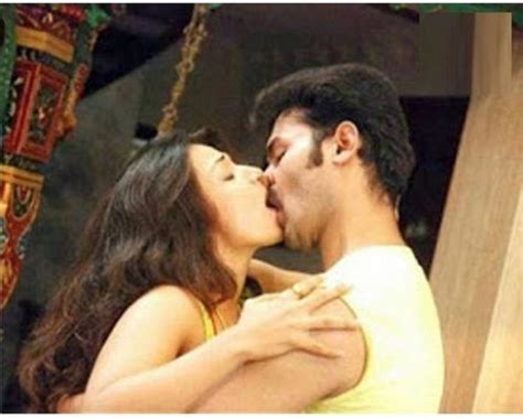 02 actress tamanna bhatia lip lock kiss hd photos south