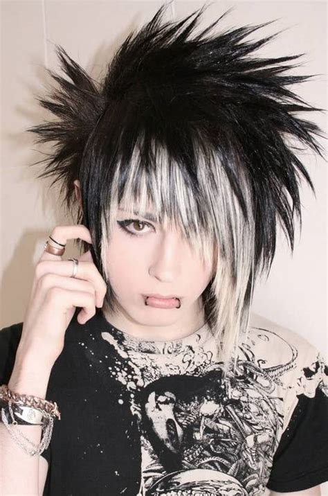 Top 12 Emo Hairstyles For Guys Trending These Days