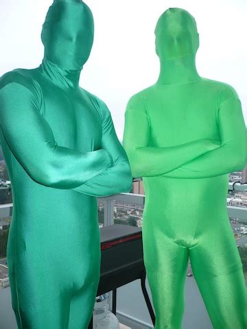lisas lounge  hockeyandhighheelscom  business  fandom  green men  vancouver