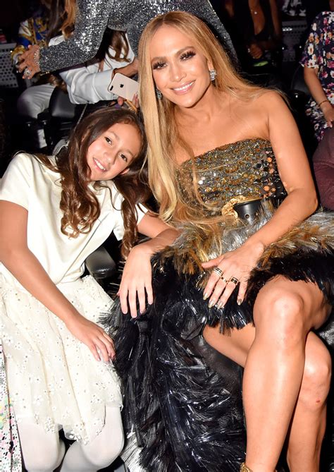 This Video Of Jennifer Lopez S Daughter Emme Hugging Alex Rodriguez
