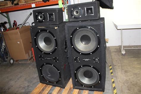 pro studio ps industrial sound speakers  items property room