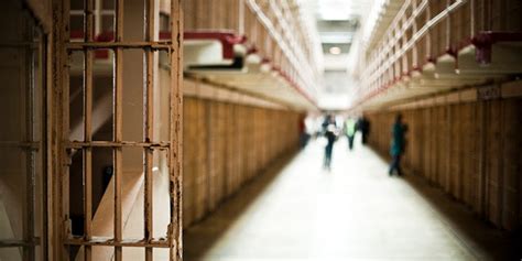 doj probes florida women s prison amid sexual extortion