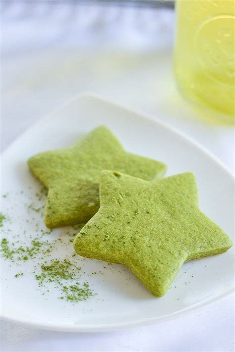 these matcha green tea sugar cookies recipe is like the classic sugar