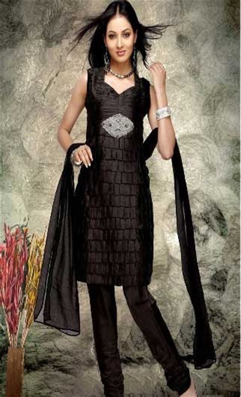fashion pakistani bridal salwar kameez designs 2011