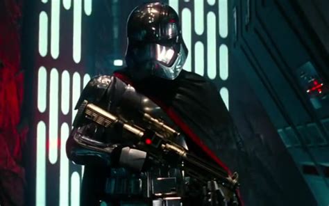 Star Wars The Force Awakens Who Is Captain Phasma