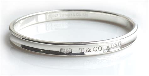 tiffany   sterling silver oval bangle mm  polished   bloomsbury manor