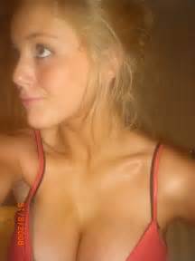 Awesome Cleavage Gallery Ebaum S World