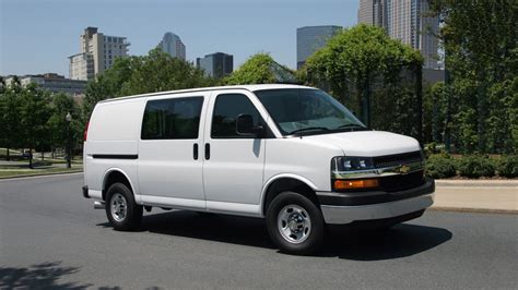 2018 Chevrolet Express Review And Ratings Edmunds
