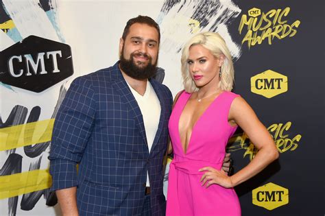 wwe s lana not involved in leaked snapchat sex tape playerszilla fashion blog