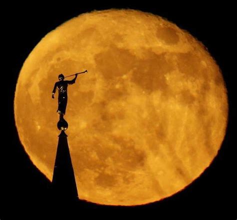 Strawberry Moon 2016 Also Called Honey Moon It Coincides With