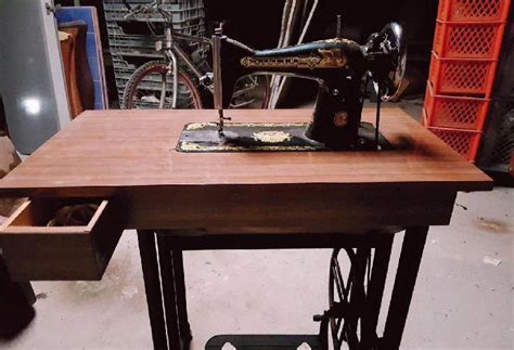 maquina de costura singer antiga  mesa em portugal clasf casa  jardim