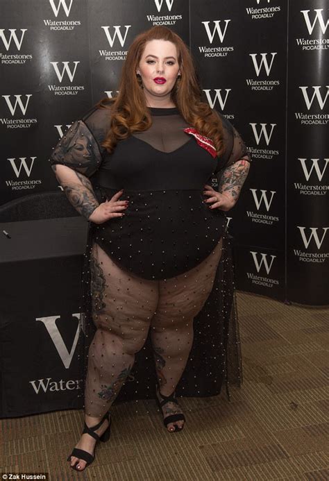 Size 26 Model Hits Back At Claims She S Promoting Obesity Daily Mail