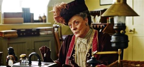Dame Maggie Smith Set To Join Original Tv Cast For Downton Abbey Movie
