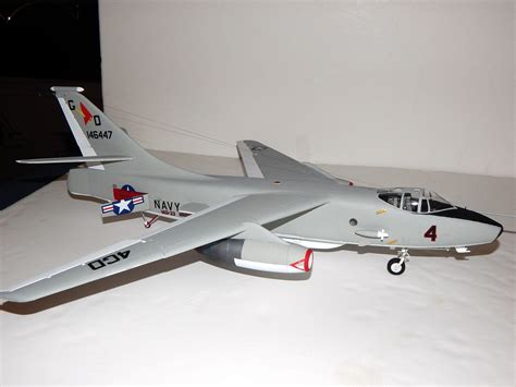 erab skywarrior strategic bomber plastic model airplane kit  scale  pictures