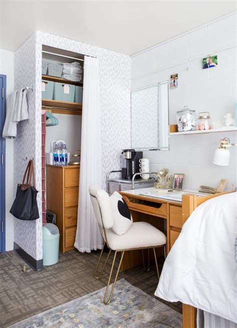10 Easy Ways To Keep Your Dorm Room Organized And Space Efficient