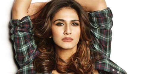 vaani kapoor nude hot and hd sexy wallpapers ~ hot and hd best wallpaper gallery