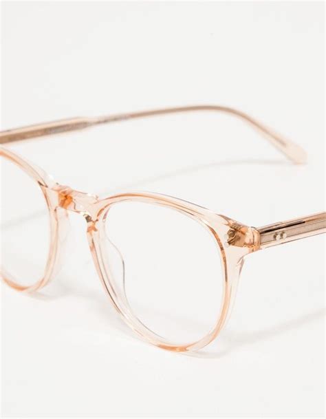 Pin By Terissa On Eyeglasses For Women Fashion Eye Glasses Glasses