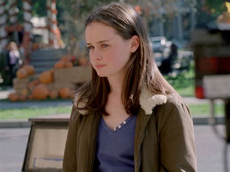 Here S What Rory Gilmore S Job Is In Gilmore Girls A Year In The Life