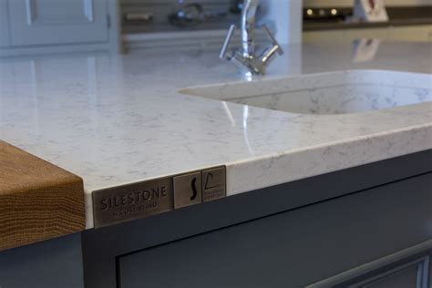 get a premium look with silestone lyra quartz worktops in your kitchen