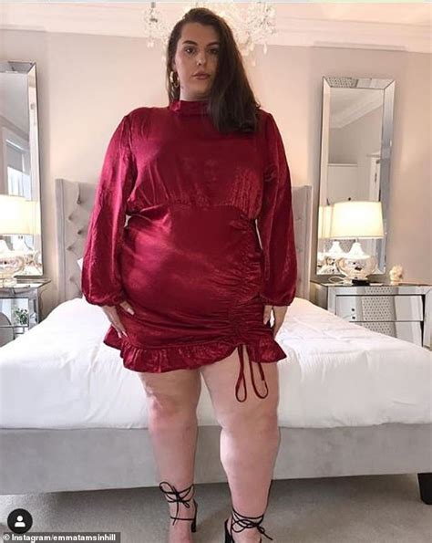 Size 24 Youtuber Says Being Big Doesn T Get In The Way Of