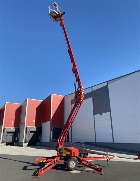 rental    trailer mounted boom lift   day discomp networking solutions