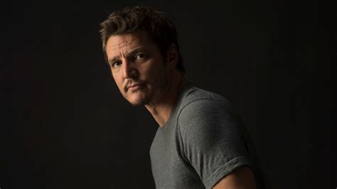 a sex symbol on game of thrones pedro pascal is having a moment with narcos and kingsman