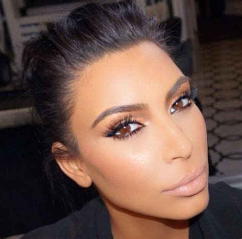Tutorial Makeup Kim Kardashian