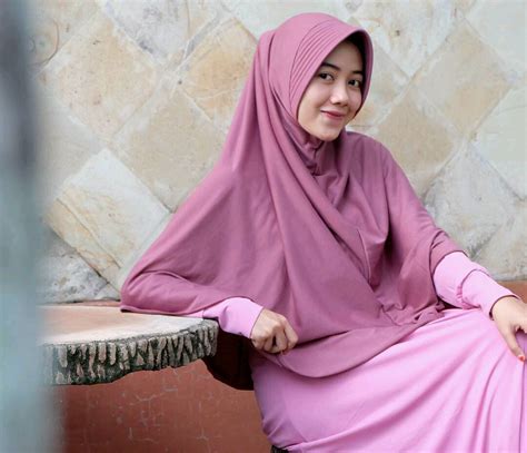 Koleksi Foto Abg Hijab Pink Cantik Cantikamagz