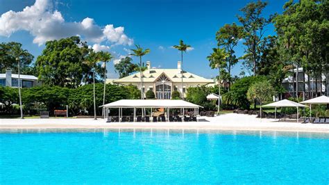 intercontinental sanctuary cove resort luxury hotel  sanctuary cove